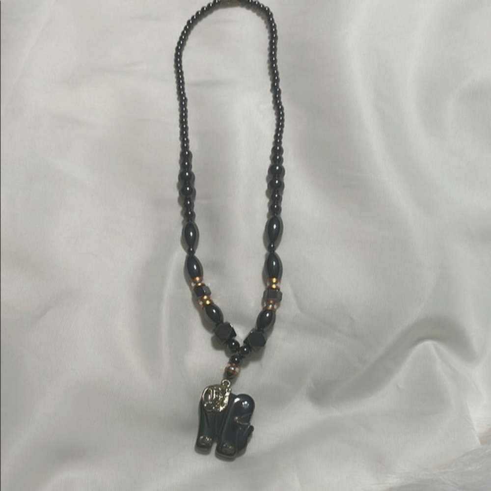 Elegant Black and Gold Necklace